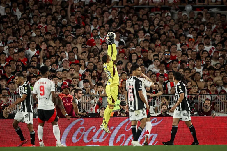 Atlético-MG segura pressão do River, empata sem gols e está na final da Copa Libertadores