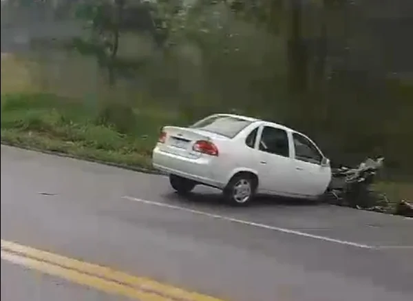 Colisão frontal deixa três feridos na BR-381, em Bela Vista de Minas