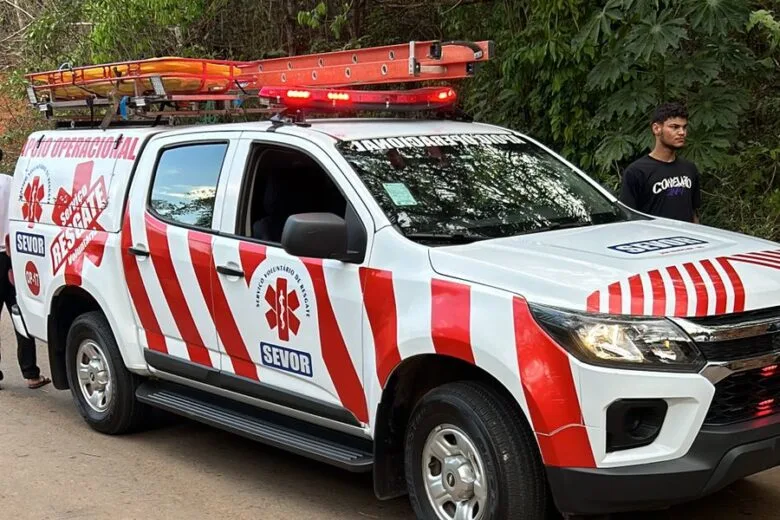 Mulher sofre lesão ao pular de “jerico” em acidente em estrada rural de Rio Piracicaba