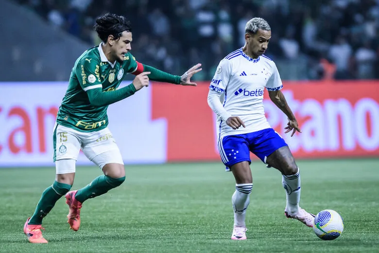 Governo de Minas sugere jogo entre Cruzeiro e Palmeiras no Mineirão com torcida única