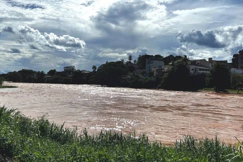 Sistema de Alerta Hidrológico da Bacia do Rio Doce iniciou as operações Sistema de Alerta Hidrológico da Bacia do Rio Doce iniciou as operações