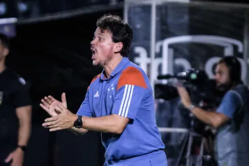 Com portões fechados, Cruzeiro enfrenta Palmeiras no Mineirão; Caraça FM transmite o jogo