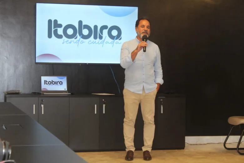 “A discussão do legado da mineração tem que sair de Itabira e ir para o País”, diz Marco Lage sobre presidência da AMIG “A discussão do legado da mineração tem que sair de Itabira e ir para o País”, diz Marco Lage sobre presidência da AMIG