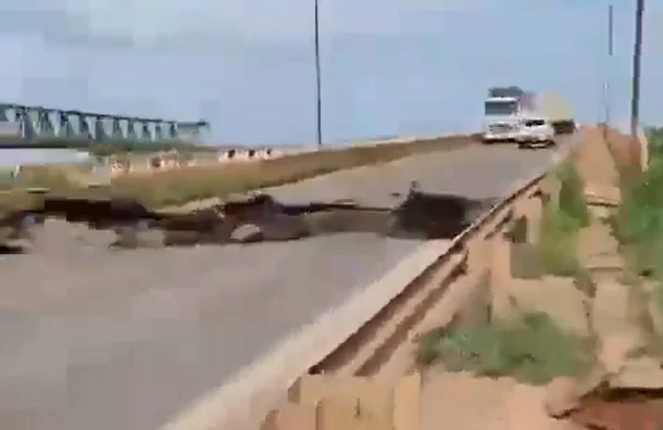 Vereador registra momento em que ponte racha e cai no Tocantins; assista ao vídeo