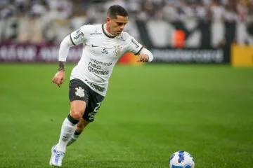 Fagner, lateral-direito do Corinthians, deve ser novo reforço do Cruzeiro
