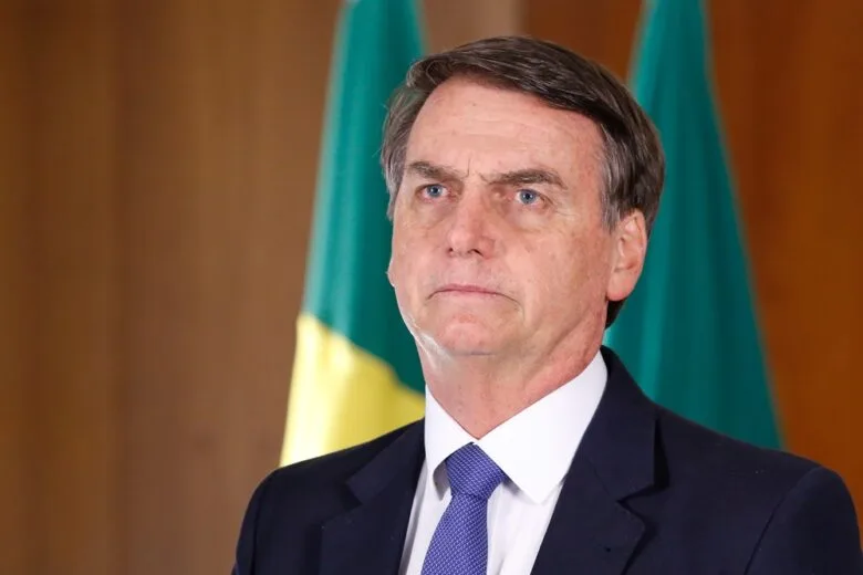 O eterno passaporte! PGR deverá negar ida de Bolsonaro à posse de Trump