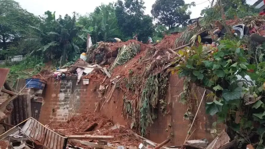 Tragédia em Ipatinga: pastor perde mãe, esposa, filha e irmãs em deslizamento de encosta