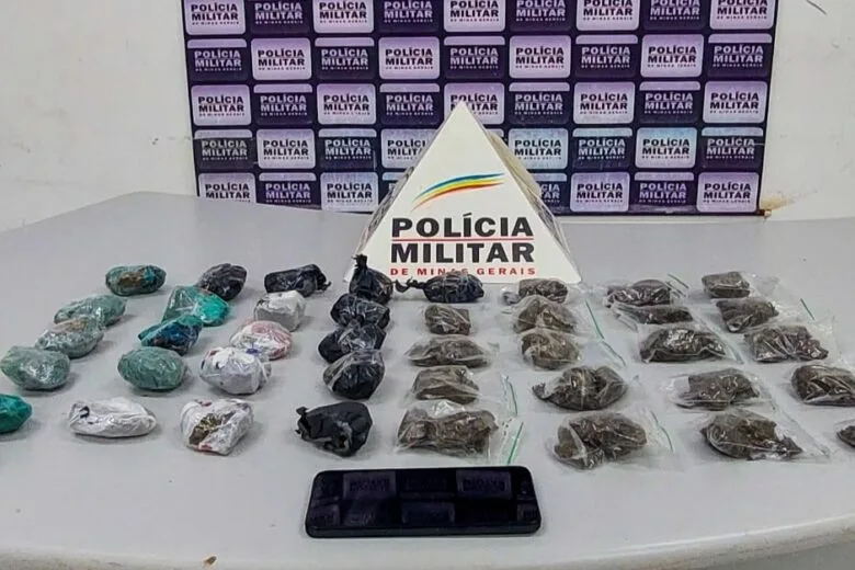 Jovem é preso com 41 porções de maconha no bairro Machado, em Itabira