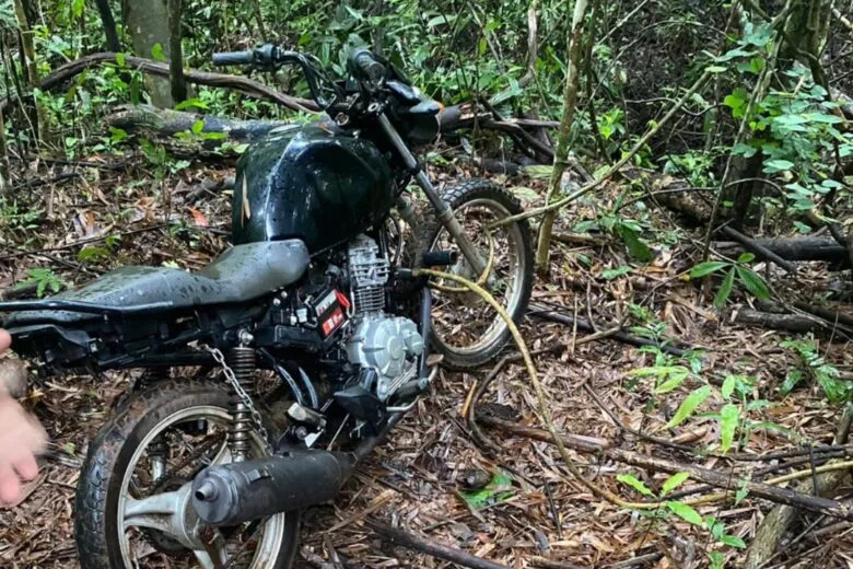 Polícia Militar recupera moto furtada em Brumal, distrito de Santa Bárbara