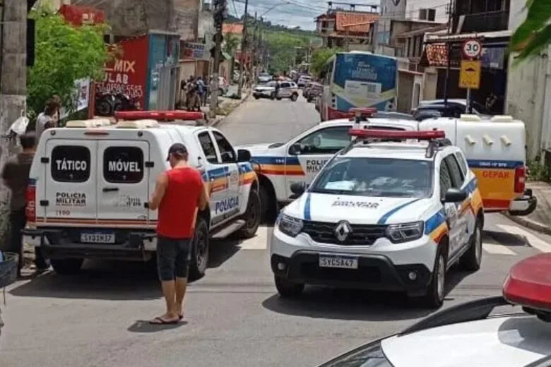 Contagem: Bope imobiliza sequestrador de ônibus com arma de choque e libera refém; saiba mais