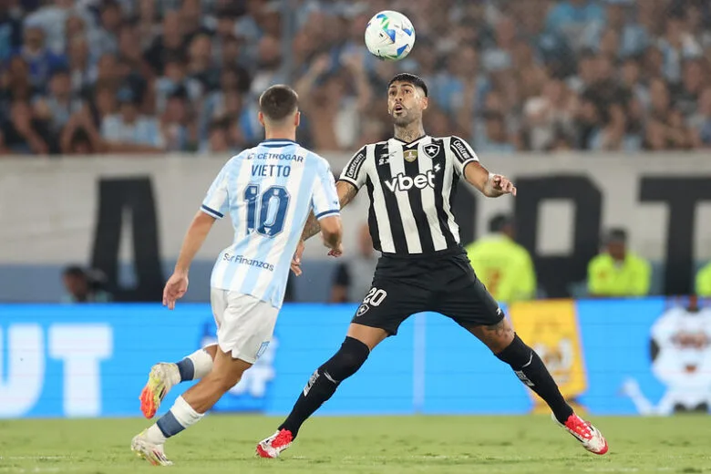 Botafogo perde para o Racing e se complica na Recopa Sul-Americana