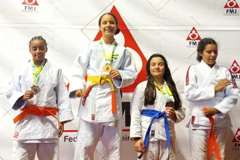 Judoca de São Gonçalo do Rio Abaixo conquista o primeiro lugar em competição mineira de judô Judoca de São Gonçalo do Rio Abaixo conquista o primeiro lugar em competição mineira de judô