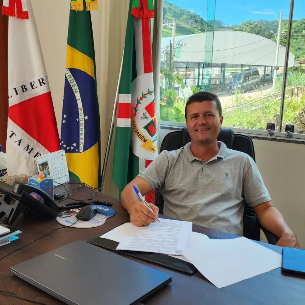 Luciano Madureira avalia primeiro mês de mandato em Passabém e projeta metas para 2025
