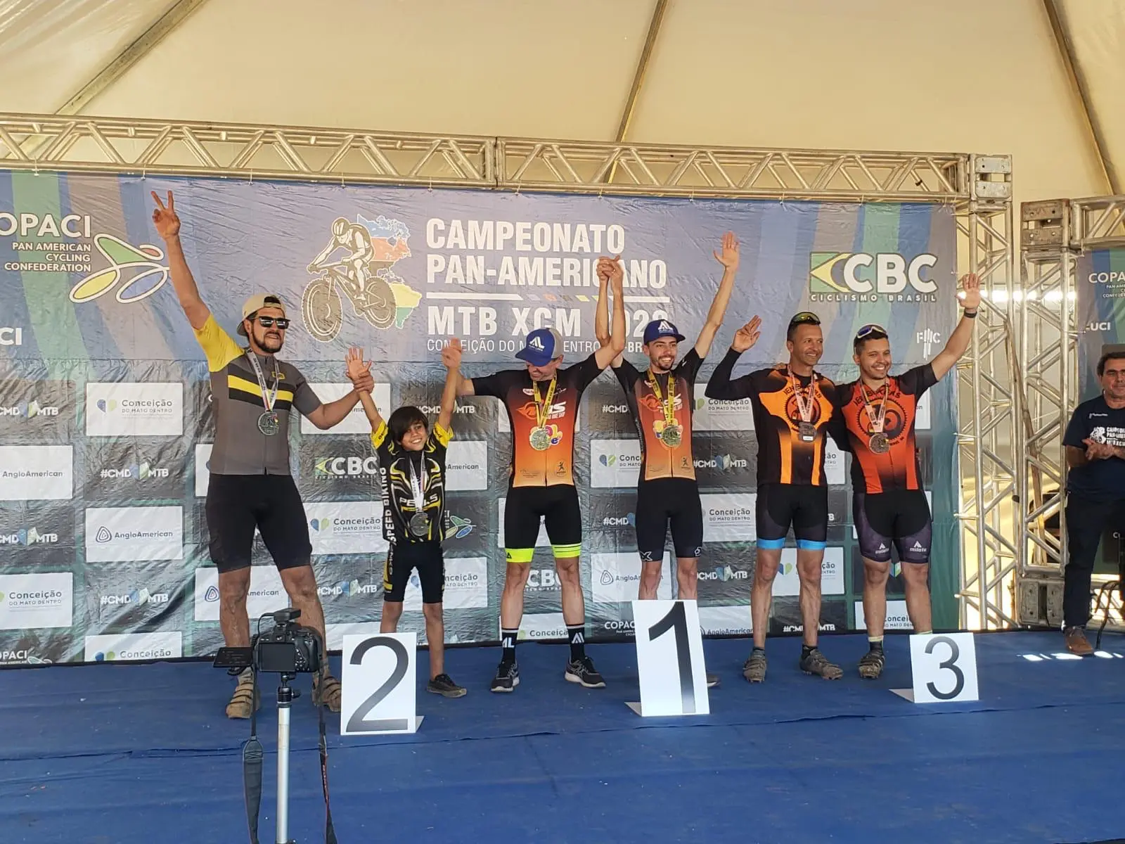 Jovem atleta de Conceição do Mato Dentro busca apoio para disputar o Pan-Americano de Mountain Bike