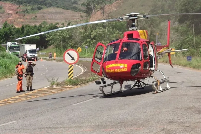 Motociclista fica gravemente ferido após colisão com carreta na MGC-120