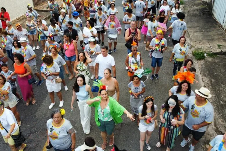 Bloco “Barriguinha encontra Sô Rodrigo” promete irreverência e tradição no Carnaval de Itabira