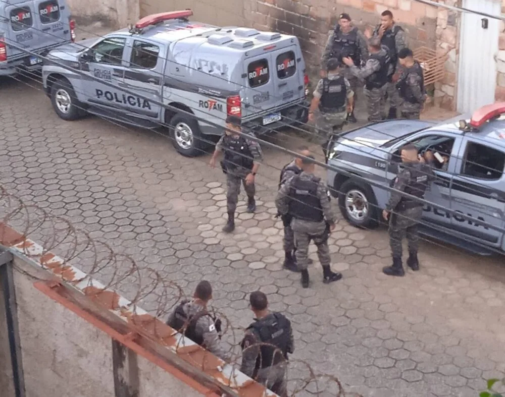 Rotam prende em Itabira dois suspeitos de ataque à casa de policial da reserva em BH