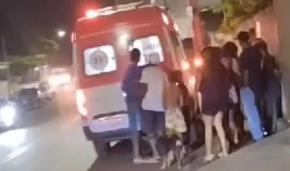 "Ele está em estado gravíssimo, com a pressão muito baixa e entubado", relata tio de garoto atacado por rottweilers em Itabira