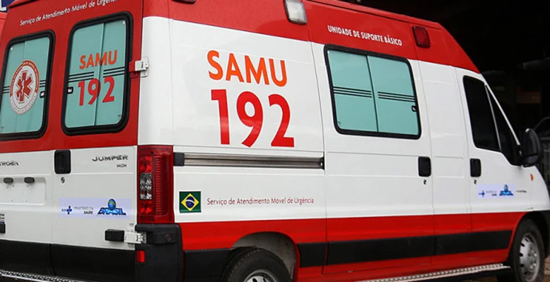 Jovem morre após carro bater em mureta de proteção em Belo Horizonte