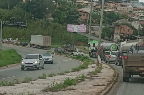 Obras em dez trechos da BR-381 podem impactar o trânsito nesta terça-feira; saiba mais