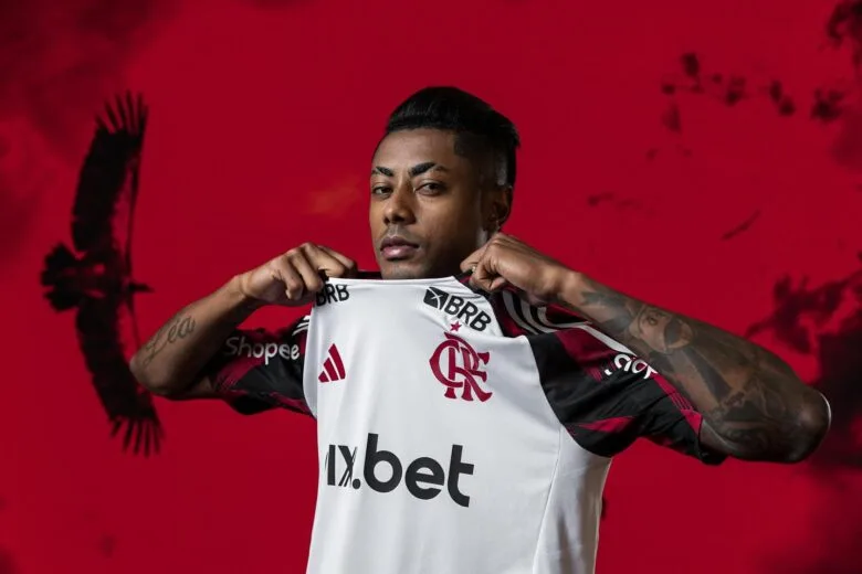 Advogado afirma que Bruno Henrique pode ser banido do futebol ou preso por até seis anos Advogado afirma que Bruno Henrique pode ser banido do futebol ou preso por até seis anos