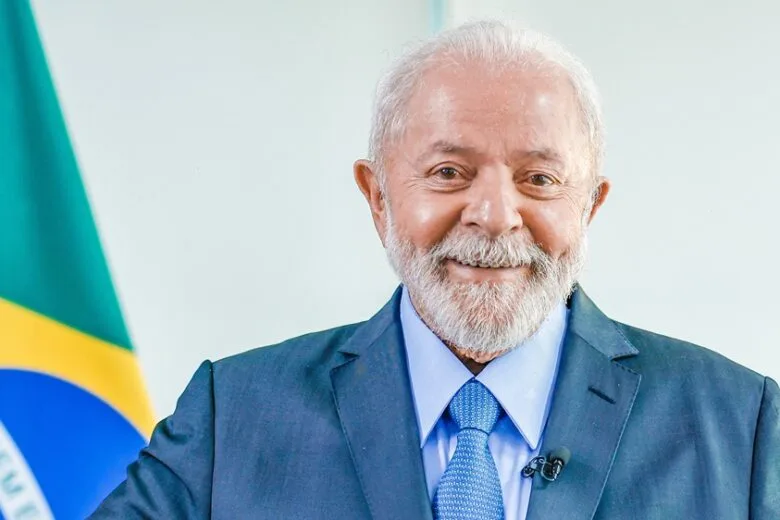 Tiro trocado? Lula promete responder a tarifaço de Trump: “protecionismo não cabe mais” Tiro trocado? Lula promete responder a tarifaço de Trump: “protecionismo não cabe mais”
