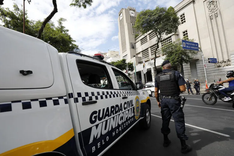 Lei determina mudança de status da Guarda Municipal de BH para ‘Polícia’ Lei determina mudança de status da Guarda Municipal de BH para ‘Polícia’