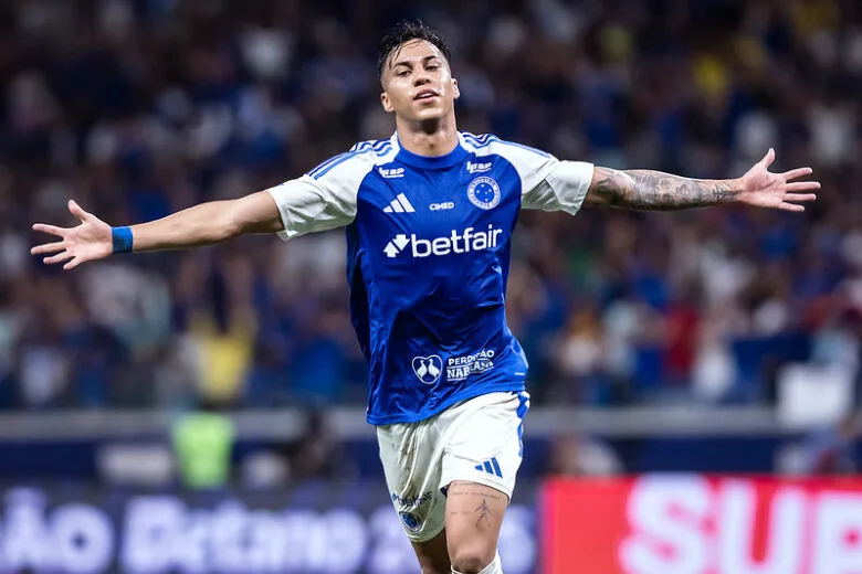 “Fax o PIX”: Kaio Jorge revela que paga colegas por assistência recebida no Cruzeiro