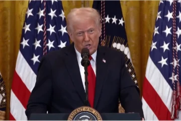 Inimigos íntimos! Mesmo taxando a China em 125% Trump chama Xi Jinping de “amigo”