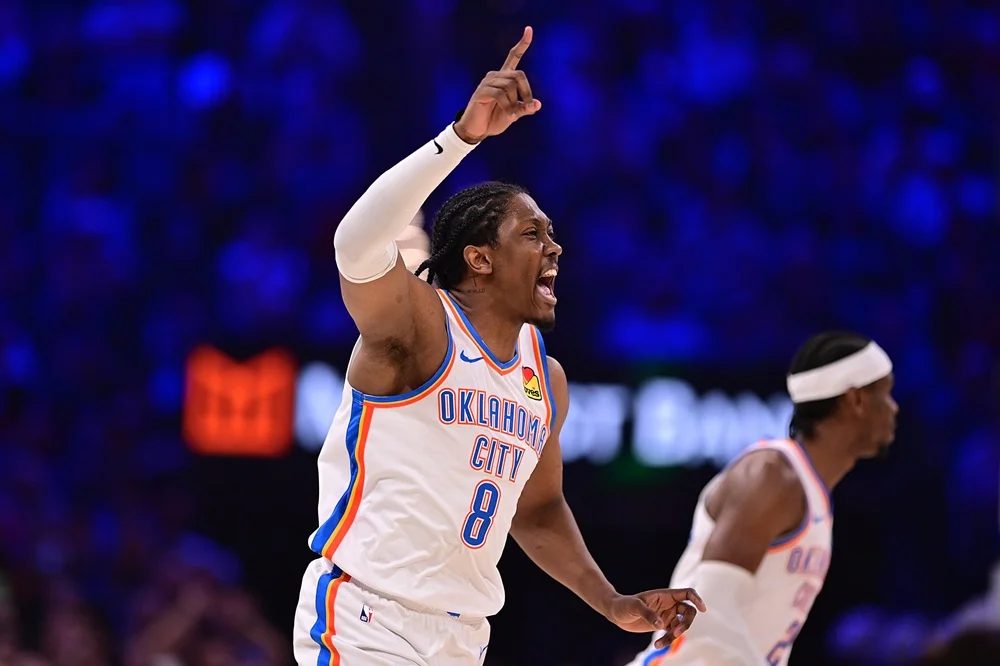 Oklahoma City Thunder supera Chicago Bulls, chega à 10ª vitória seguida na NBA e lidera o Oeste