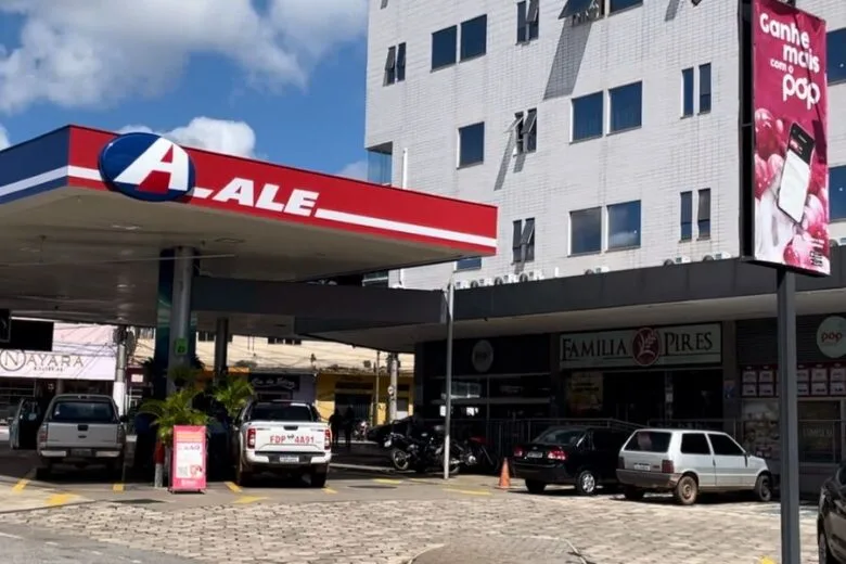 Confira as vagas abertas das empresas do Grupo Família Pires: ClubPetro, Posto Pires, Padaria Família Pires e Premium Executive Hotel