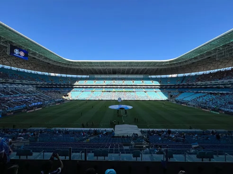 O importante e silencioso recado enviado pelo torcedor aos chefões do futebol brasileiro