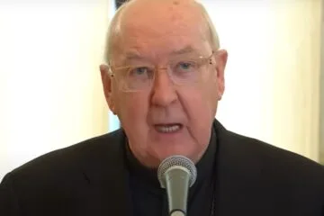 Quem é o camerlengo, que governa o Vaticano na ausência do papa