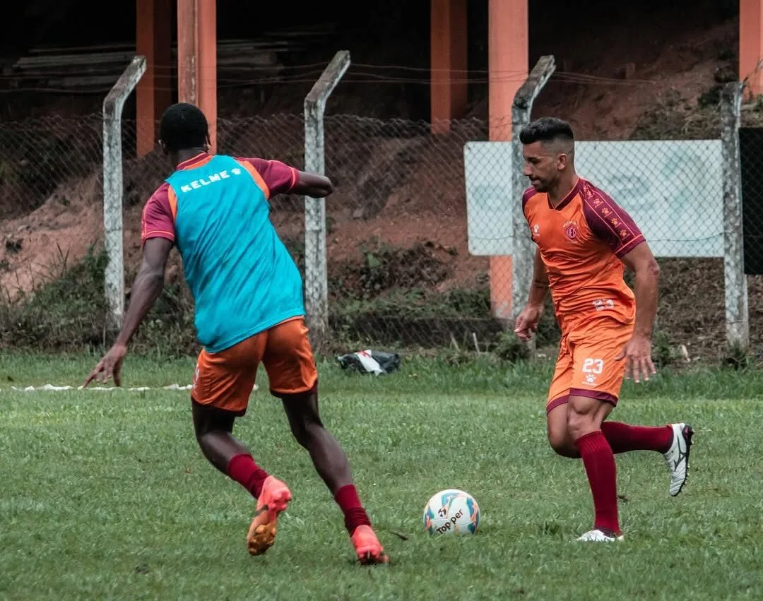 Valério estreia neste sábado no Módulo II do Campeonato Mineiro com preparação intensa e elenco confiante