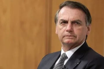 Médicos que atenderam Bolsonaro recomendam que ele não vá ao ato pela anistia