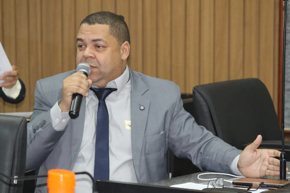 Prefeito de Itabira pede apuração da Câmara sobre conduta do vereador Luiz Carlos de Ipoema