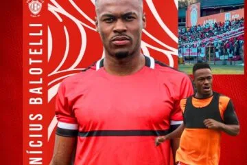 Novo reforço na área: Valério anuncia a contratação do atacante Vinícus Balotelli