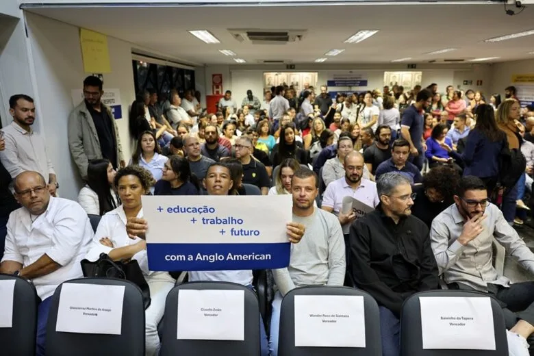 Mineração em Conceição do Mato Dentro gera benefícios, mas dirigentes cobram novas contrapartidas Mineração em Conceição do Mato Dentro gera benefícios, mas dirigentes cobram novas contrapartidas
