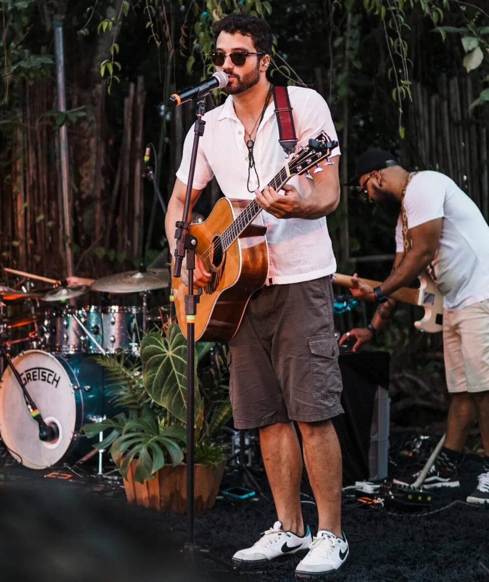 Tizé lança projeto audiovisual “Natural” com show ao vivo gravado ao ar livre em Itabira