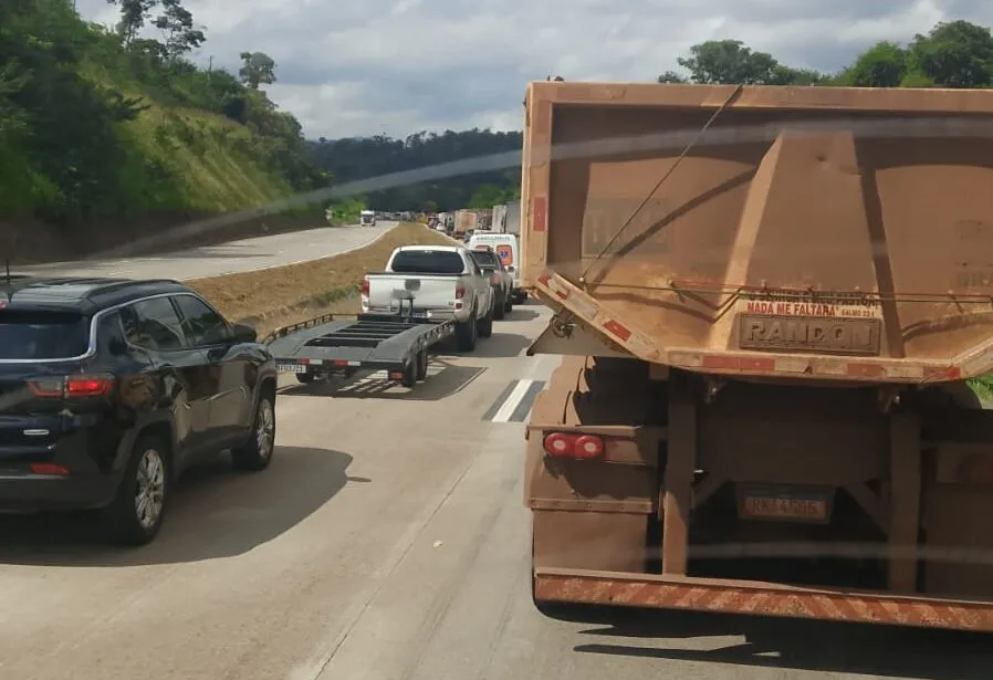 Obras na BR-381 continuam nesta sexta-feira; confira os trechos com intervenções