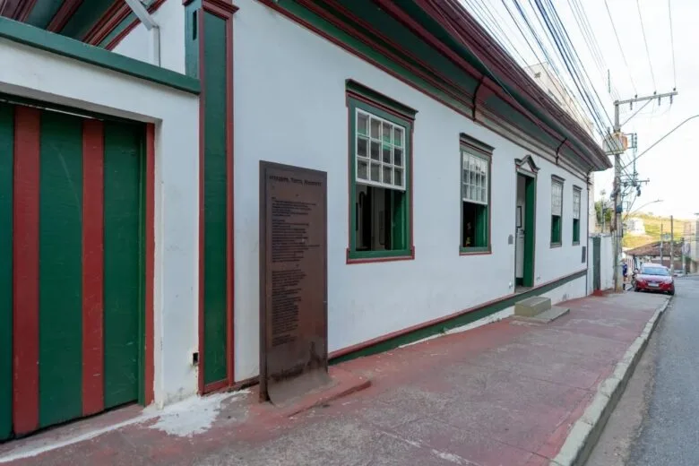 Escola Livre de Música de Itabira abre inscrições para vagas remanescentes de Flauta e Saxofone; saiba como se inscrever Escola Livre de Música de Itabira abre inscrições para vagas remanescentes de Flauta e Saxofone; saiba como se inscrever