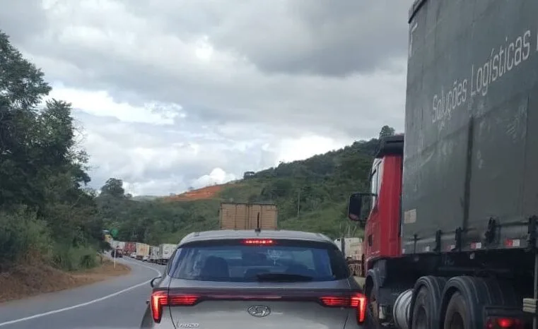 Obras em 11 trechos da BR-381 podem causar lentidão nesta quarta-feira; confira o cronograma