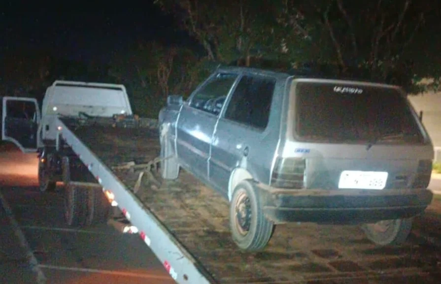 Motorista é agredido e tem carro roubado em Itabira; veículo foi localizado no dia seguinte em área isolada
