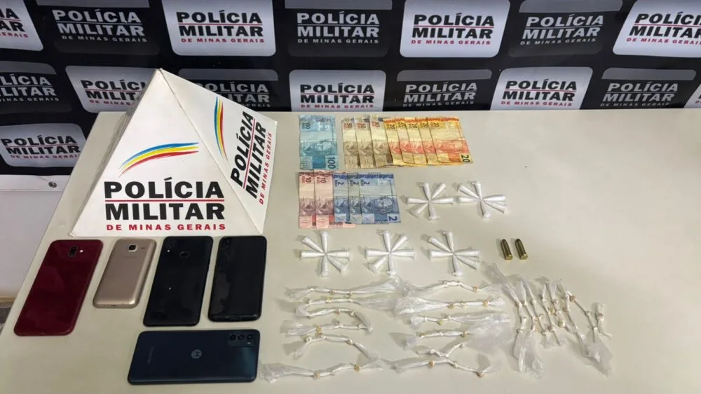 Barão de Cocais: polícia prende dupla por tráfico de drogas e posse de munição no bairro Boa Esperança