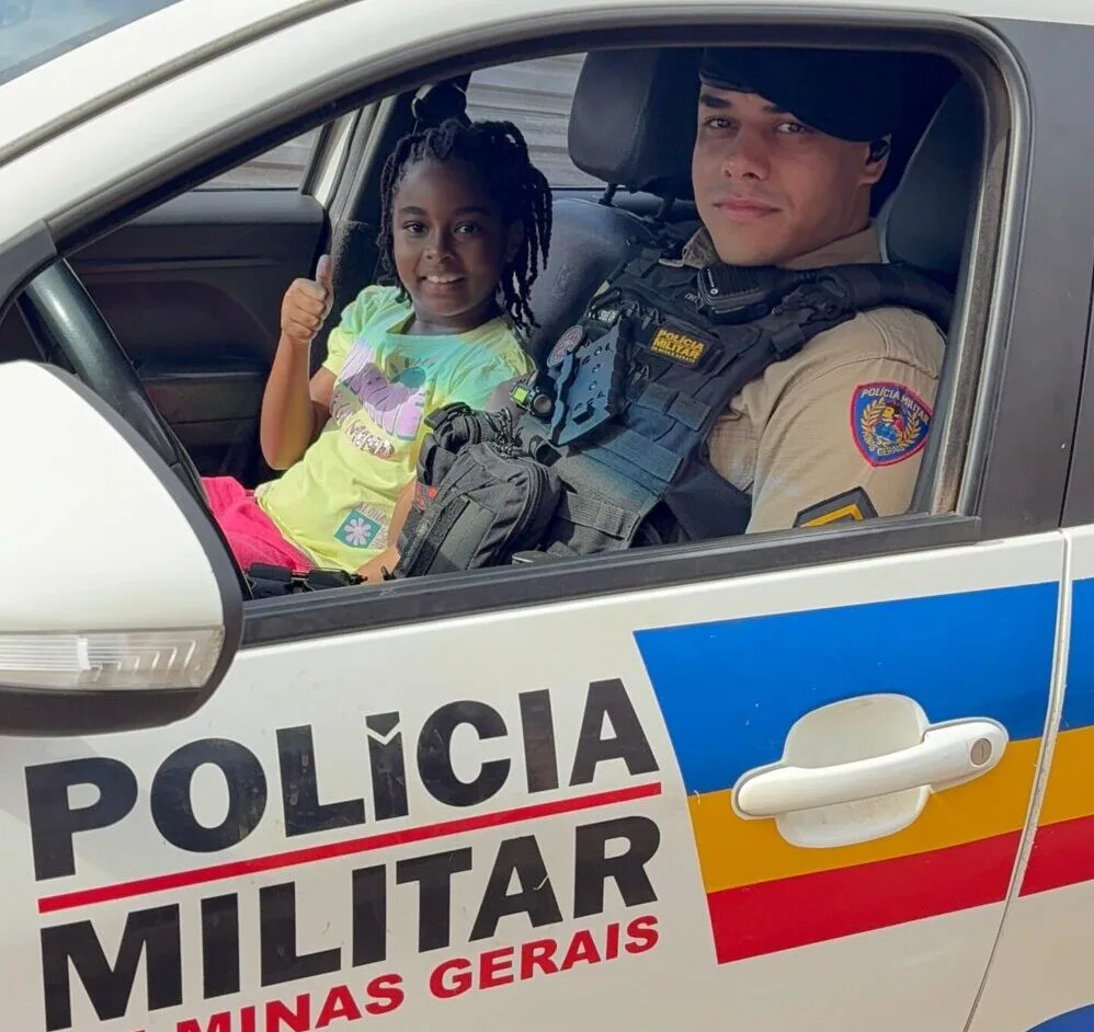 Polícia Militar realiza surpresa de aniversário para criança admiradora da corporação em Rio Piracicaba