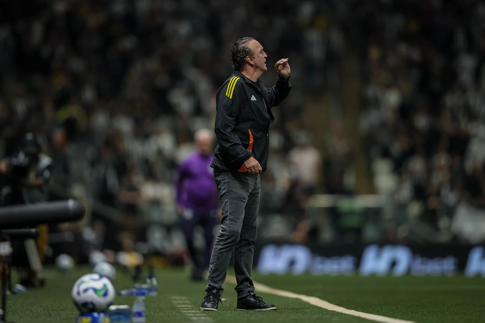 Atlético-MG e Corinthians empatam na Arena MRV pela 10ª rodada do Brasileirão