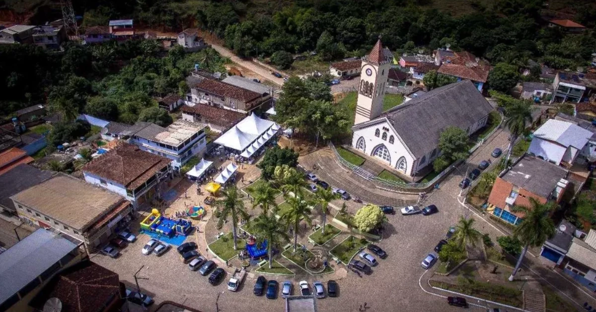 Polícia Militar e Prefeitura de Dionísio discutem implantação de câmeras de monitoramento