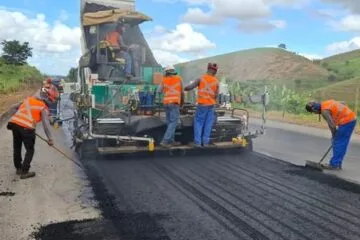 Tráfego exige atenção na BR-381 nesta sexta-feira por causa de obras em 15 municípios
