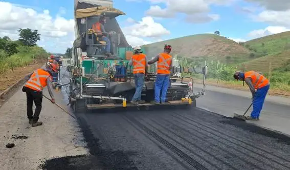 BR-381 segue com programação intensa de obras nesta segunda-feira; confira o cronograma