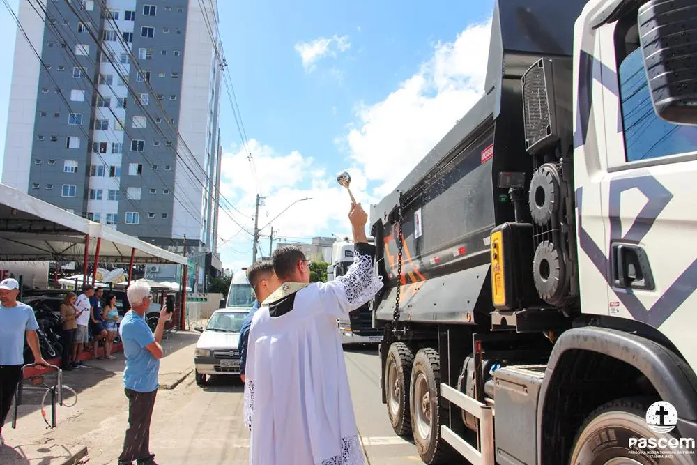 2ª Festa do Caminhoneiro prevê atrações musicais, missa sertaneja e bênção dos veículos